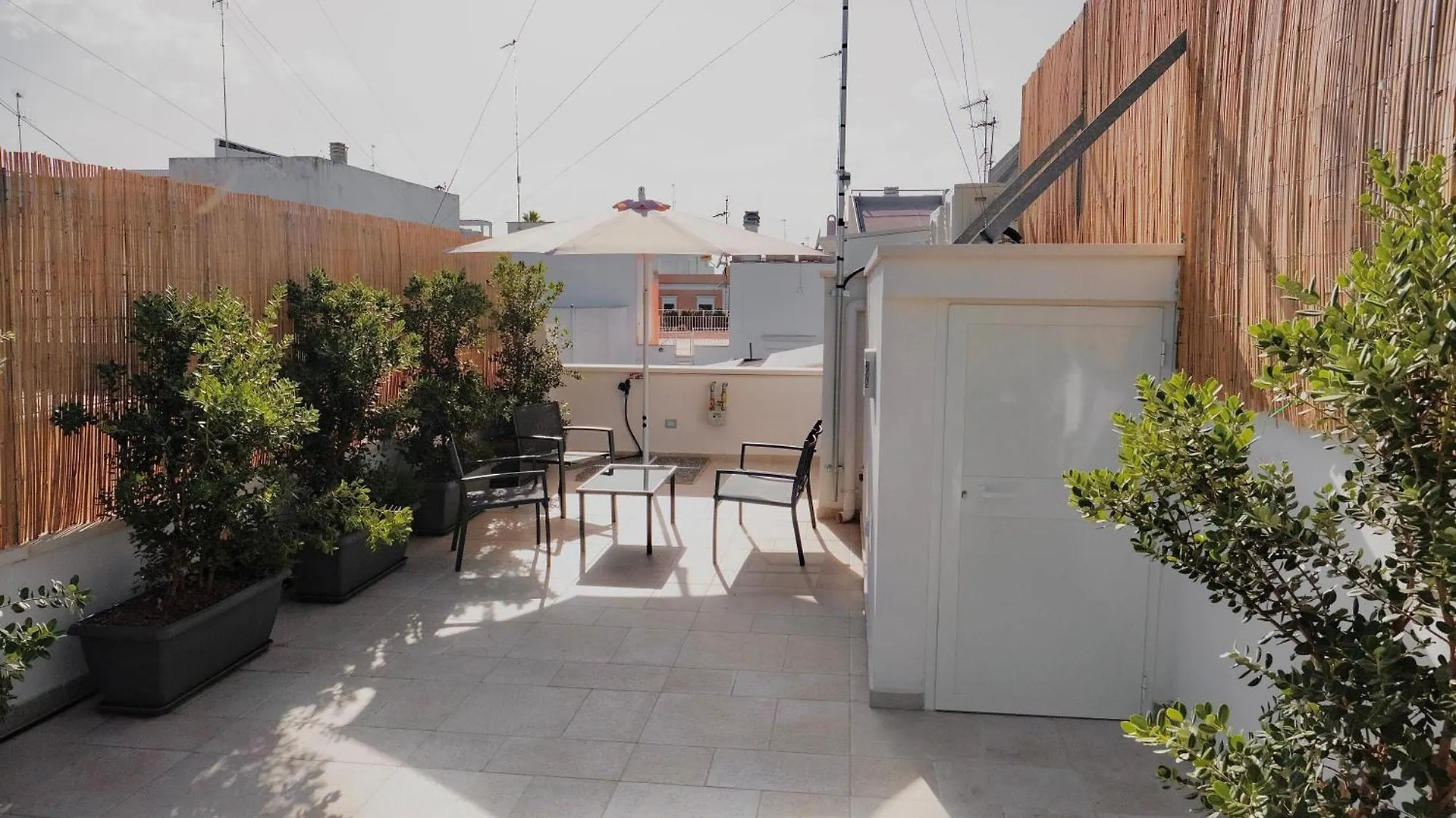 18Zero2 Luxury Rooms Bari Apartment