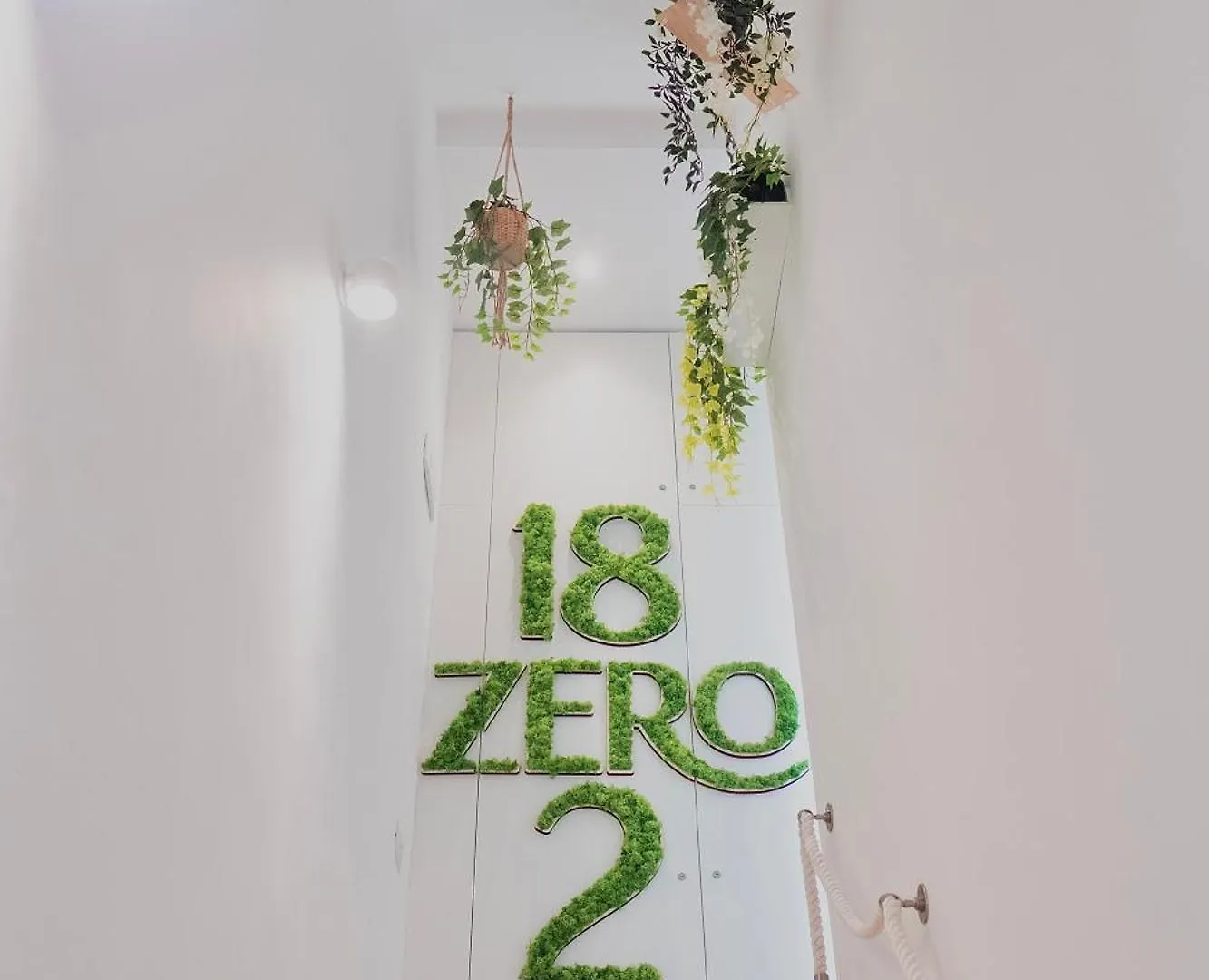 18Zero2 Luxury Rooms Bari 0*,