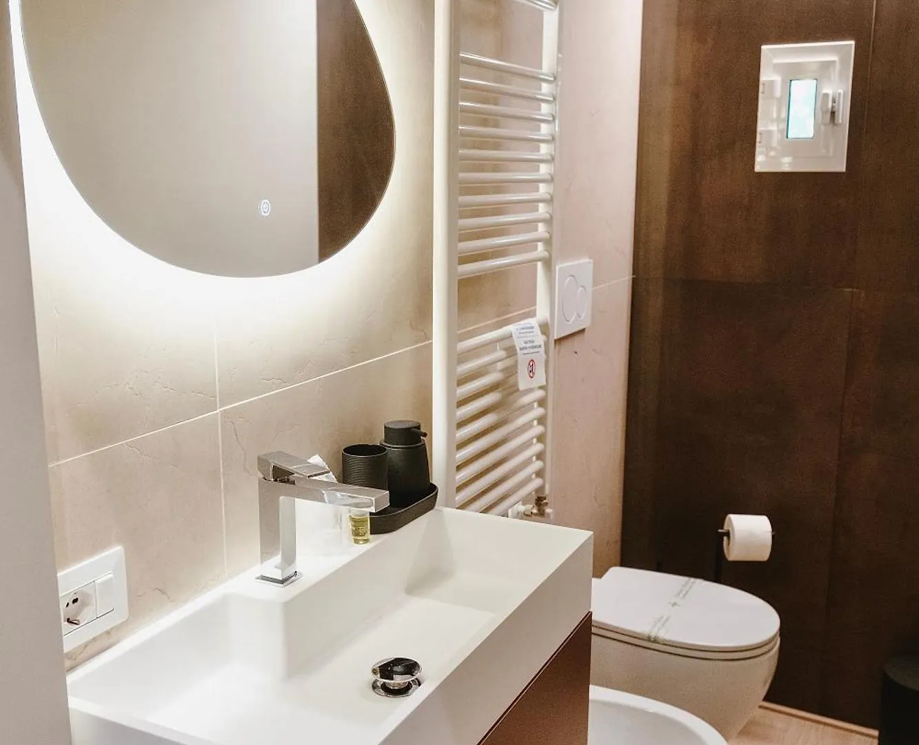 18Zero2 Luxury Rooms Bari Apartment